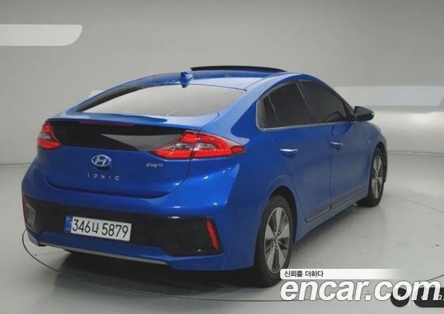Hyundai Ioniq 2017 — photo 2