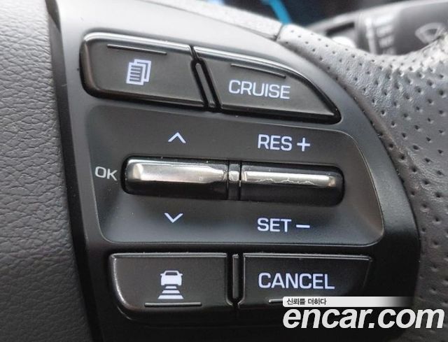 Hyundai Ioniq 2017 — photo 9