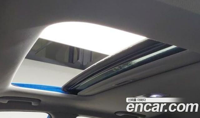 Hyundai Ioniq 2017 — photo 10