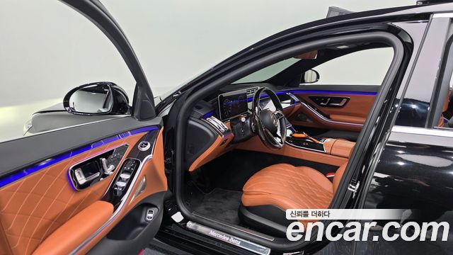 Mercedes-Benz S-Class 2023 — photo 13