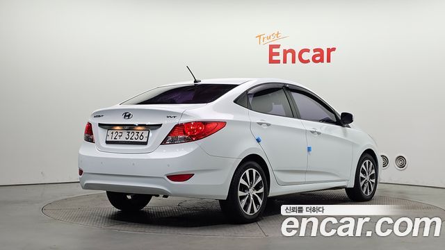 Hyundai Accent 2014 — photo 2