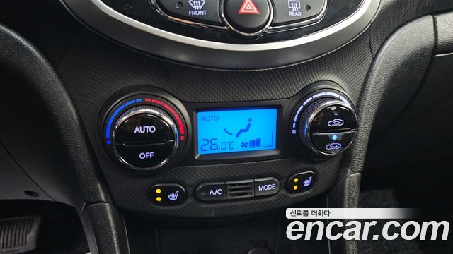 Hyundai Accent 2014 — photo 18