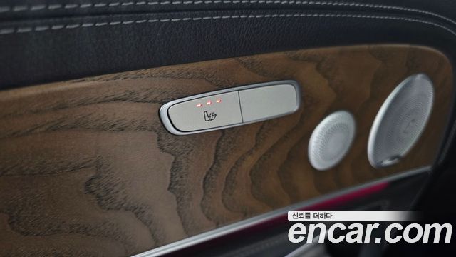 Mercedes-Benz E-Class 2019 — photo 33