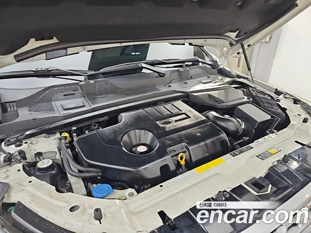 Land Rover Discovery Sport 2016 — photo 6