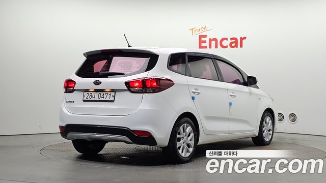 Kia Carens 2017 — photo 2