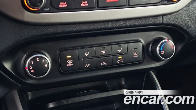 Kia Carens 2017 — photo 18