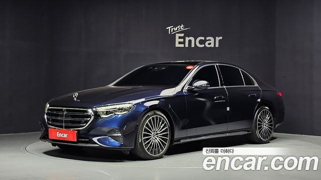 Mercedes-Benz E-Class 2024 — photo 1