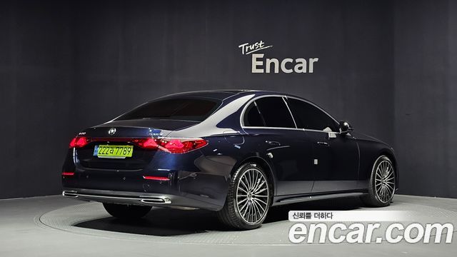 Mercedes-Benz E-Class 2024 — photo 2