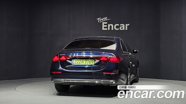 Mercedes-Benz E-Class 2024 — photo 4