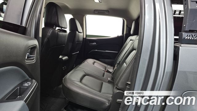 Chevrolet Korea Colorado 2021 — photo 18