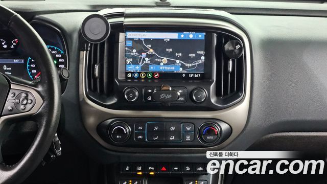 Chevrolet Korea Colorado 2021 — photo 21