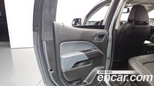 Chevrolet Korea Colorado 2021 — photo 15