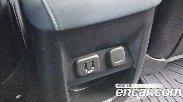 Chevrolet Korea Colorado 2021 — photo 31