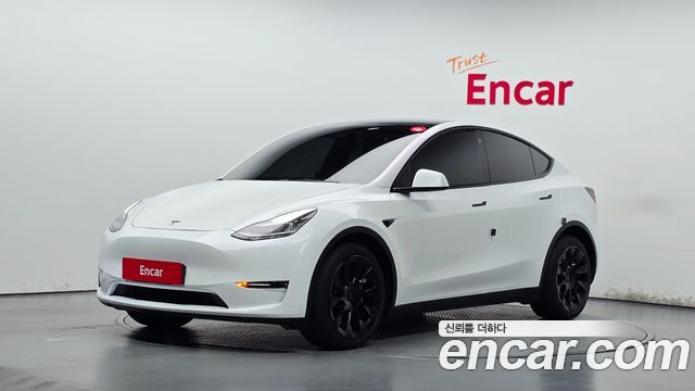 Tesla Model Y 2022 — photo 1
