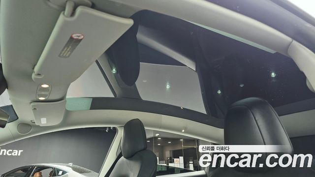 Tesla Model Y 2022 — photo 22
