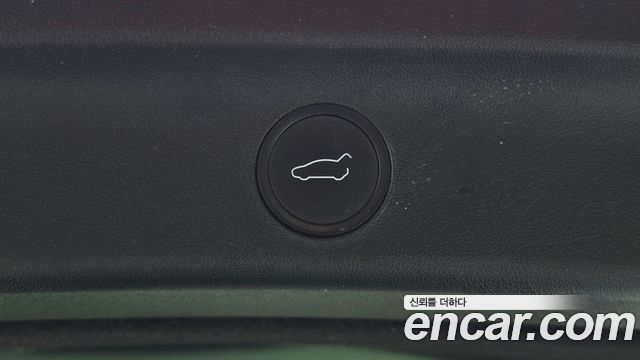 Tesla Model Y 2022 — photo 23