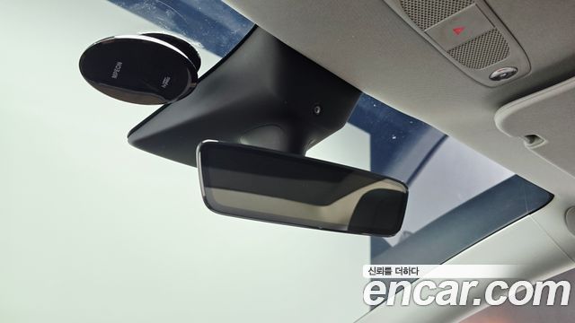 Tesla Model Y 2022 — photo 25