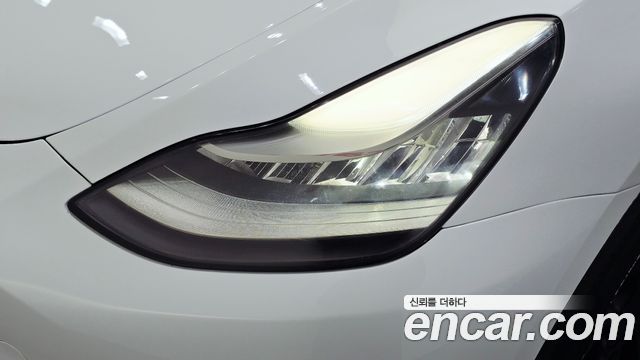 Tesla Model Y 2022 — photo 8
