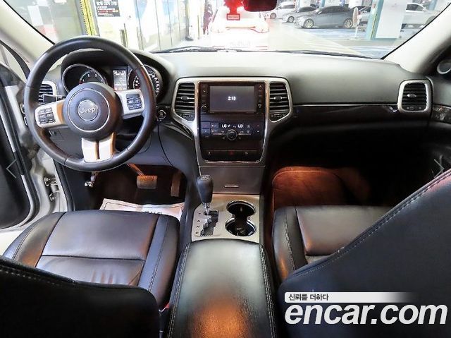 Jeep Cherokee 2013 — photo 10