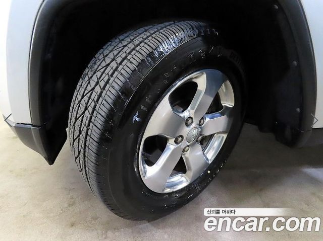 Jeep Cherokee 2013 — photo 20