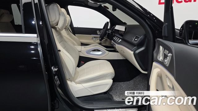 Mercedes-Benz GLS-Class 2025 — photo 11