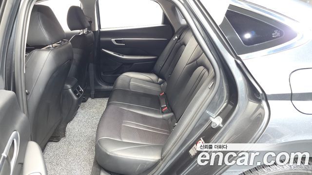 Hyundai Sonata 2020 — photo 17