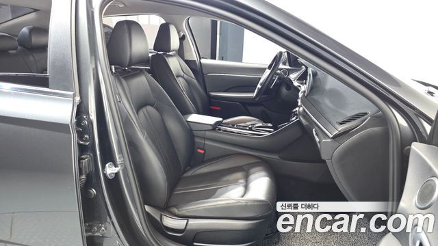 Hyundai Sonata 2020 — photo 16