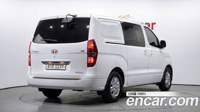 Hyundai Starex 2020 — photo 2