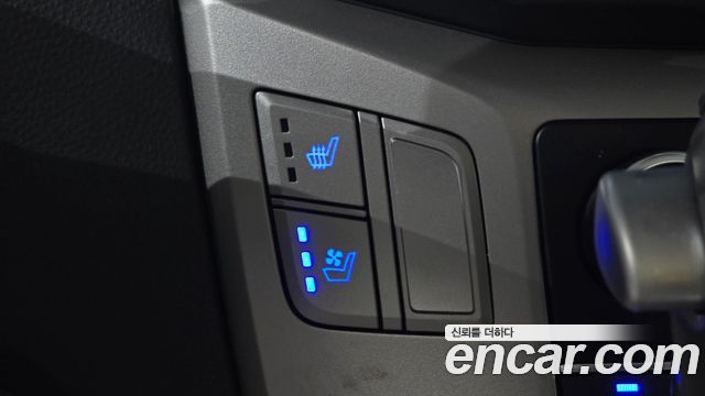 Hyundai Starex 2020 — photo 14