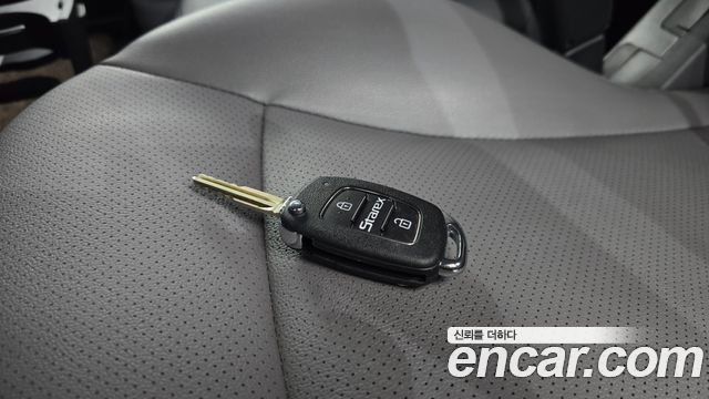 Hyundai Starex 2020 — photo 18