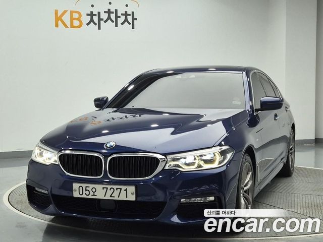 BMW 5-Series 2018 — photo 1