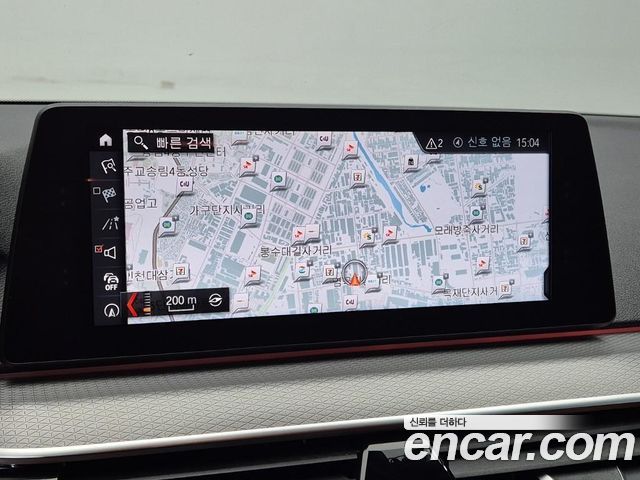 BMW 5-Series 2018 — photo 14