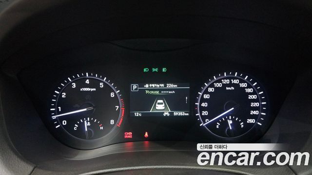 Genesis G80 2019 — photo 11