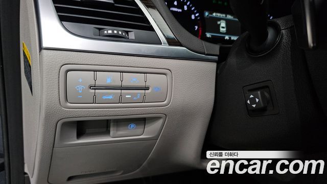 Genesis G80 2019 — photo 25