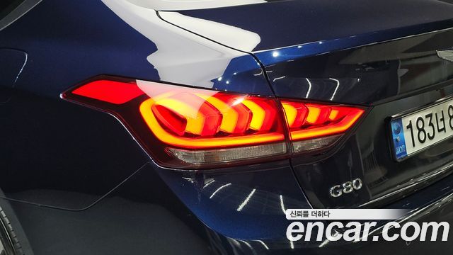 Genesis G80 2019 — photo 9