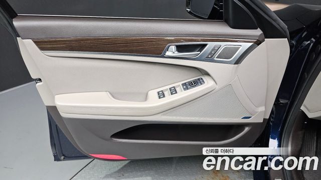 Genesis G80 2019 — photo 14