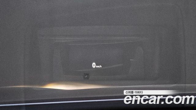 Genesis G80 2019 — photo 30