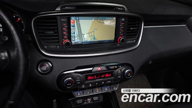 Kia Sorento 2016 — photo 20