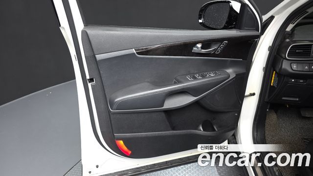 Kia Sorento 2016 — photo 14