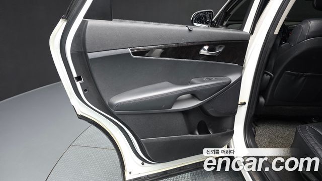 Kia Sorento 2016 — photo 15