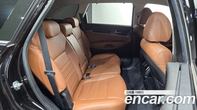 Kia Sorento 2019 — photo 17