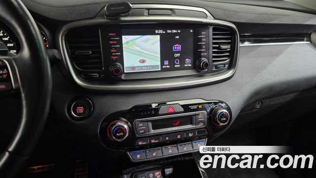 Kia Sorento 2019 — photo 18