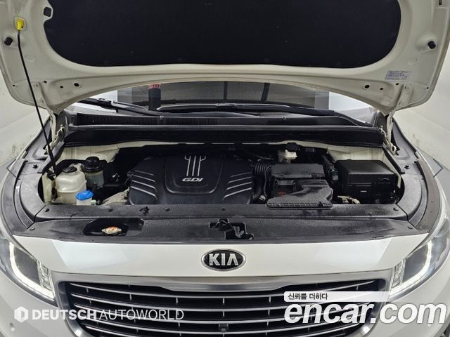 Kia Canival 2018 — photo 6