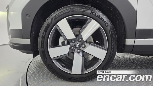 Hyundai Santafe 2025 — photo 5