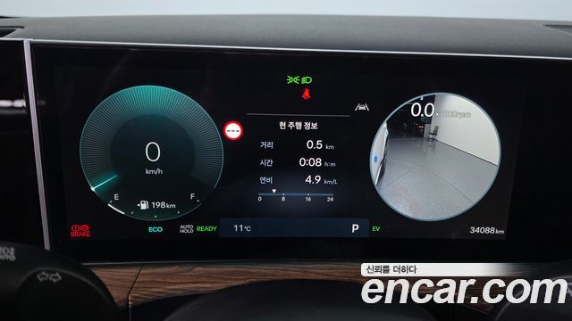 Hyundai Santafe 2025 — photo 11