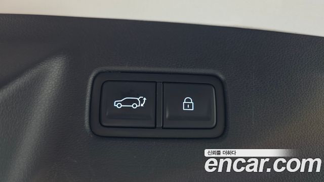 Hyundai Santafe 2025 — photo 23