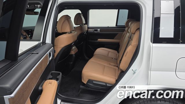 Hyundai Santafe 2025 — photo 16