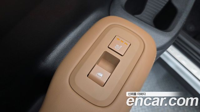 Hyundai Santafe 2025 — photo 27