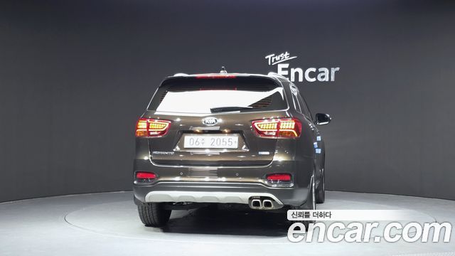 Kia Sorento 2018 — photo 4