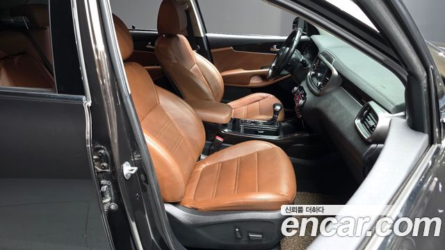 Kia Sorento 2018 — photo 11